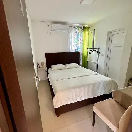 Montenegrina Apartment *
