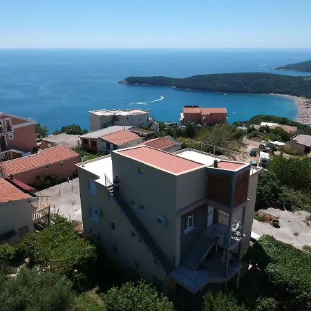 Apartment Montenegrina